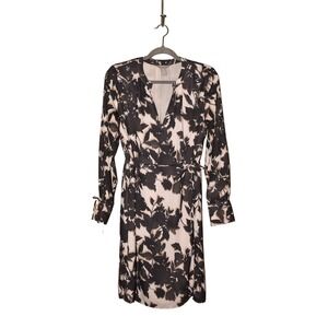 H&M‎ $35 Leaf Print Long Sleeve Tie Waist Dress Black Ivory Medium